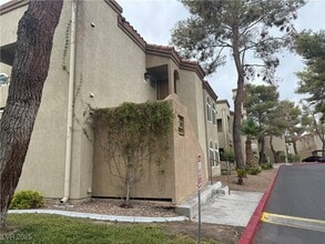 Building Photo - 3145 E Flamingo Rd