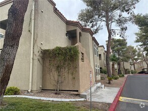Building Photo - 3145 E Flamingo Rd