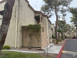 Building Photo - 3145 E Flamingo Rd