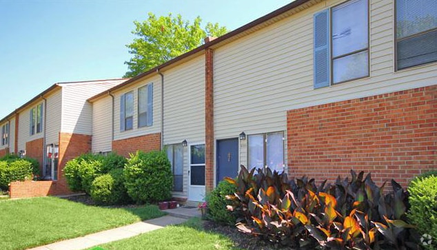 Building Photo - Townhouses of White Oak