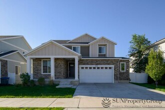 Building Photo - 3551 Sojo Dr S