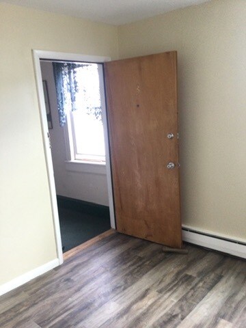 Bonus Room - 141 Jackson Ave