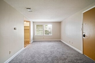 Building Photo - 3606 Balsam Ave