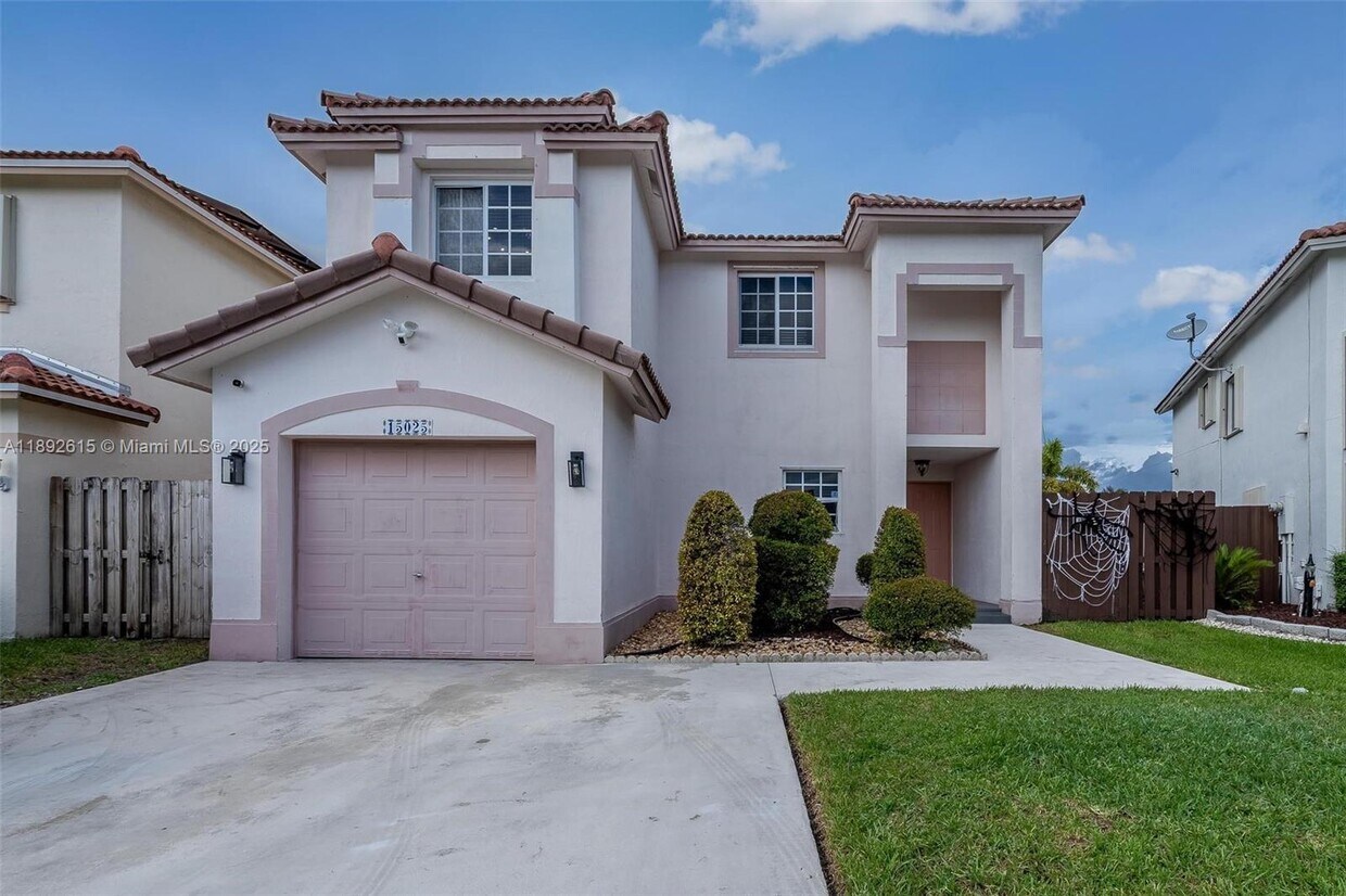 Foto principal - 15025 SW 141st Terrace