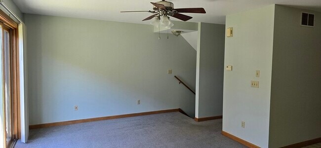 Building Photo - 22 High St