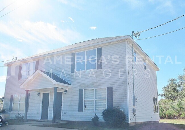 Foto del edificio - 16430 Partrich Blackburn Rd