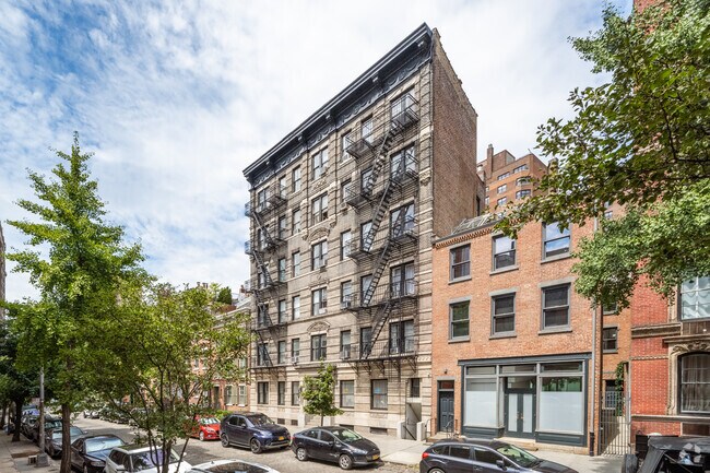 Building Photo - 269-271 W 12th St