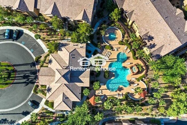 Building Photo - Available Now! Renters Warehouse proudly presents an amazing home in Grand Canyon Condominium Vil...