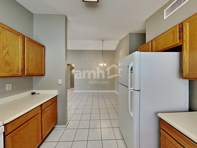 Building Photo - 8655 N 107th Dr
