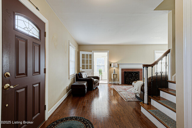 Foto del edificio - 2418 Brighton Dr