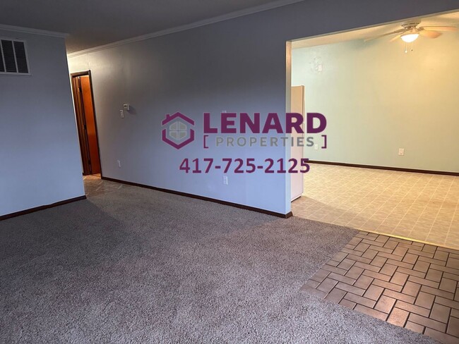 Foto del edificio - Lexington Duplex