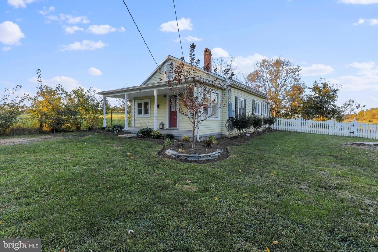 Primary Photo - 178 Stephenson Rd
