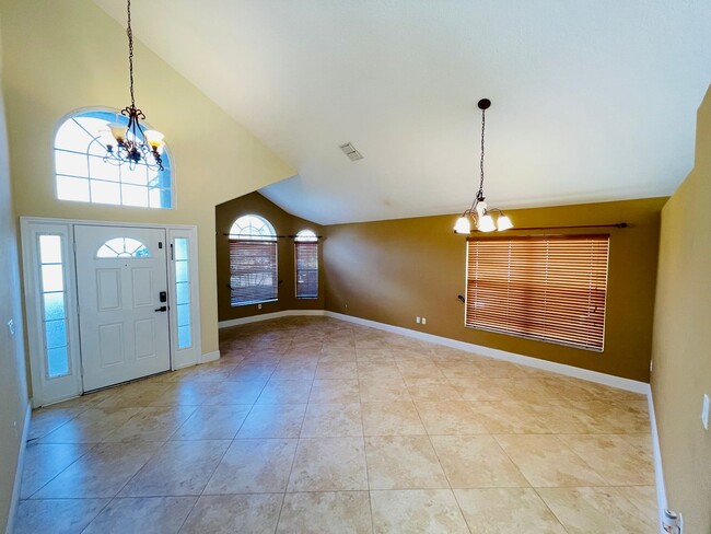Building Photo - Available now! Charming 4-bedroom, 2.5-bat...