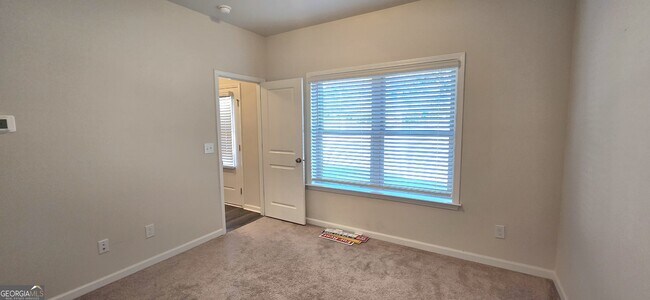 Building Photo - 3608 Hidden Valley Cir