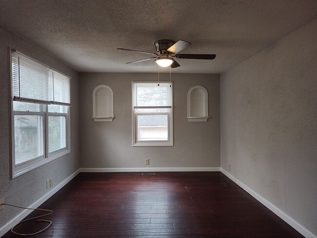 Foto del edificio - Move-in Ready duplex located in The Rockwell Park Community!