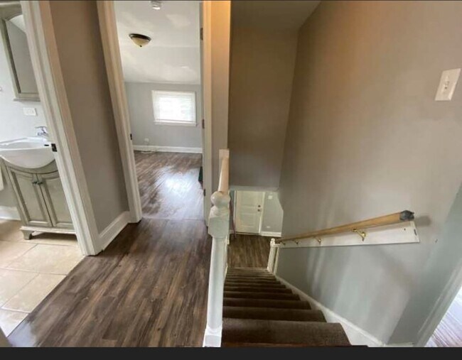 Foto del edificio - 9842 S Calhoun Ave