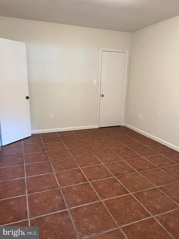 Foto del edificio - 1741 N Troy St