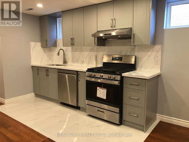 Photo du bâtiment - 1161 Shadeland Dr