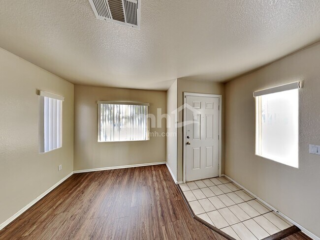 Foto del edificio - 3651 Wild Springs Street