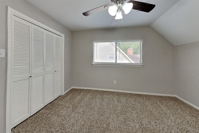 Building Photo - 2507 Brookdale Dr