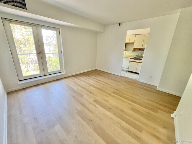 Foto del edificio - 501 N Barry Ave