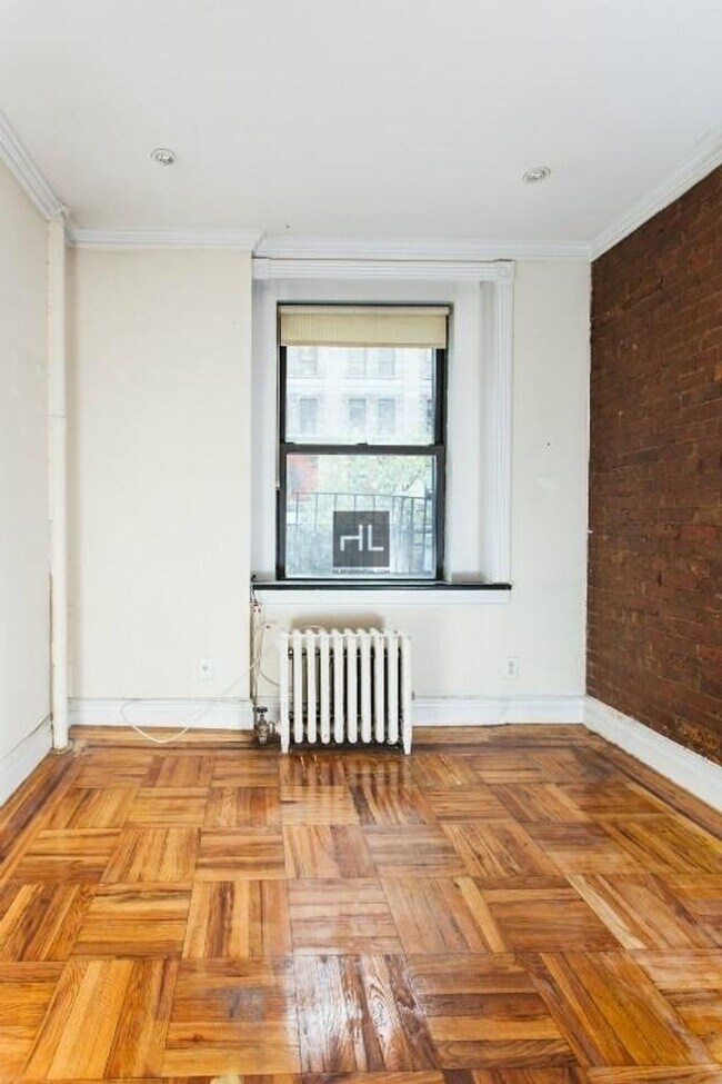 Foto del edificio - E 23RD ST.