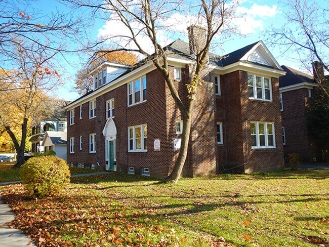 Building Photo - 400 Harvard Pl