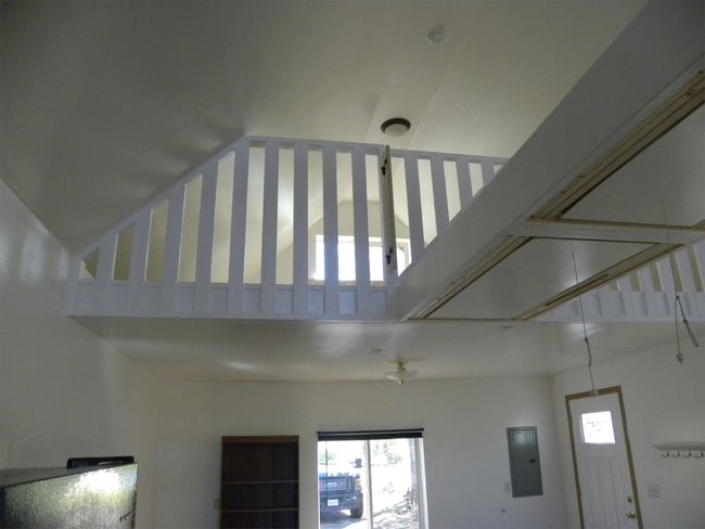 Building Photo - 2160 S Killarney Dr