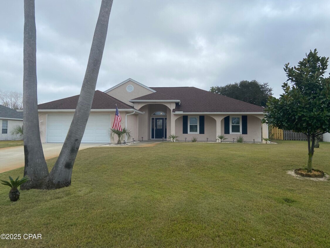 Foto principal - 3657 Oakbrook Ln