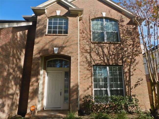 Building Photo - 2511 Sunlight Ln