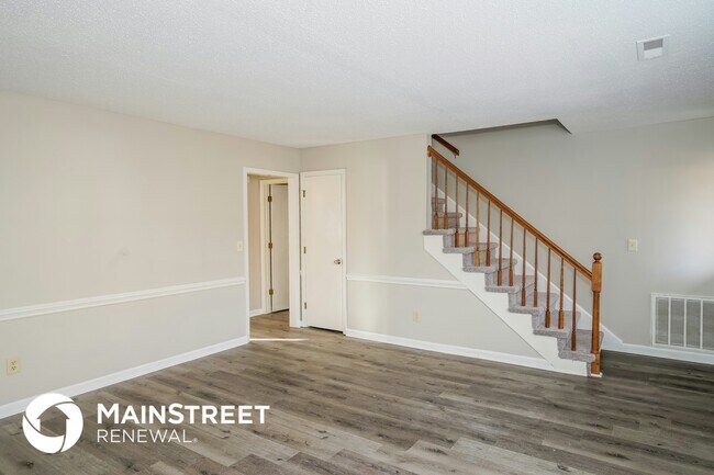 Foto del edificio - 6020 Allington Ct