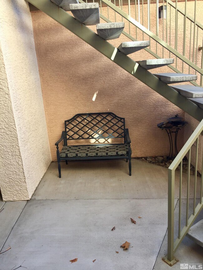 Building Photo - 6070 Ingleston Dr