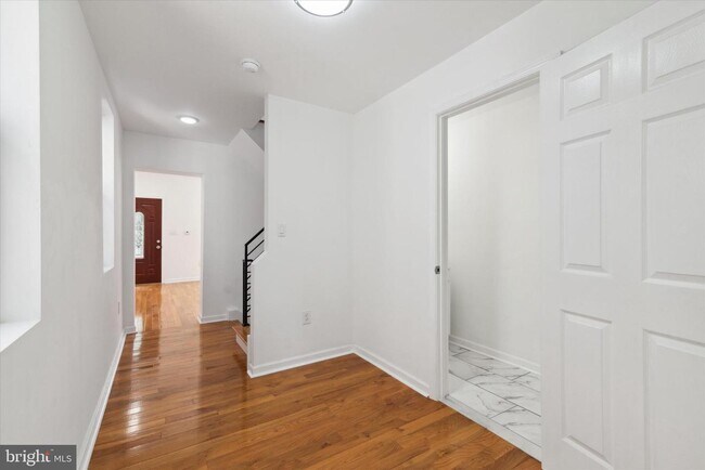 Foto del edificio - 1210 N Randolph St