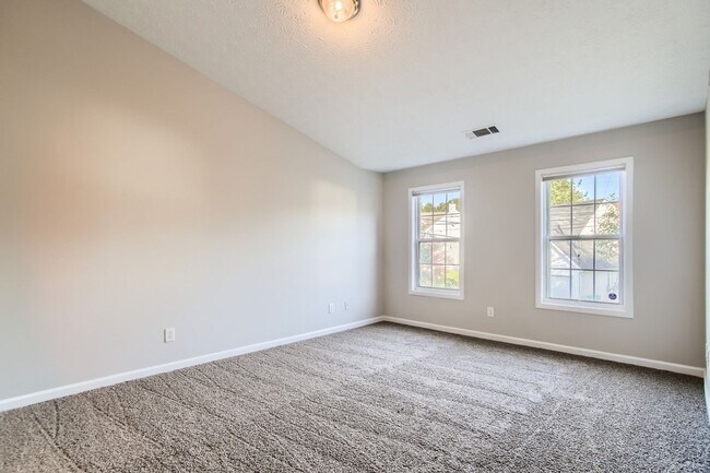 Building Photo - 5487 Walnut Ln