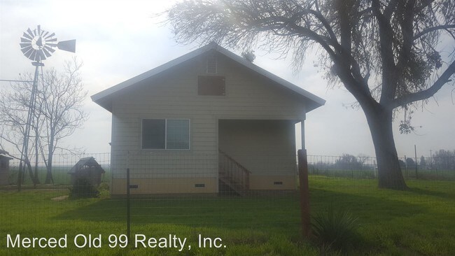 Building Photo - 12563 Childs Ave
