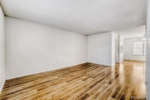 Foto del edificio - 2301 E Fremont Ave