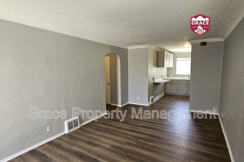 Foto principal - 1948 Oswego St