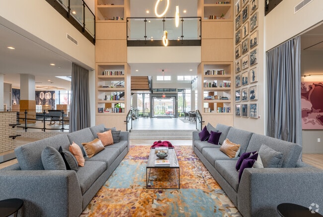 Resident Lounge - The Point at Woburn