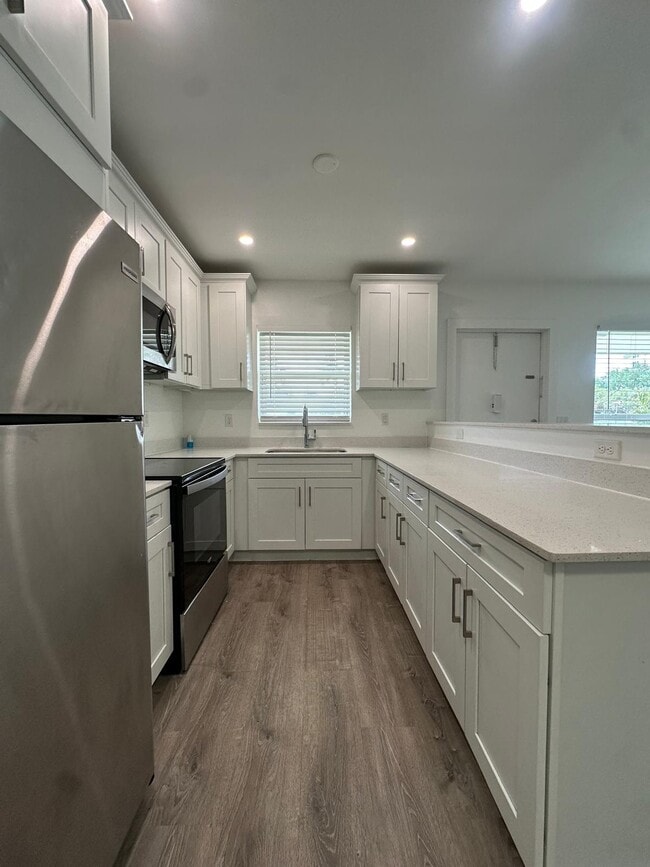 Building Photo - Savio Apartments