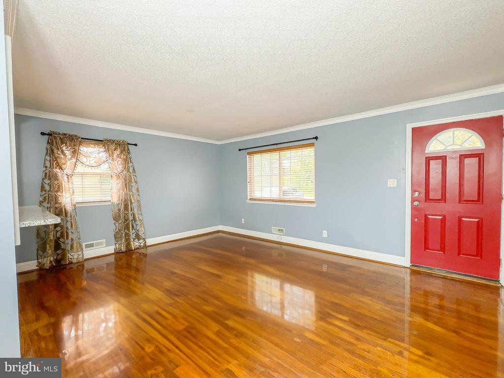 Foto principal - 3217 St Lukes Ln