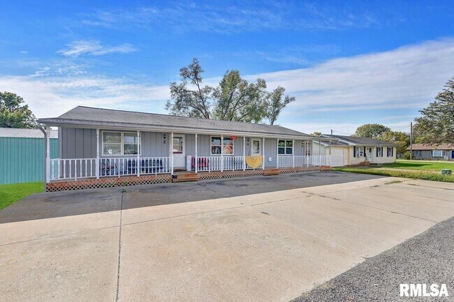 Foto del edificio - 103 E 2nd St