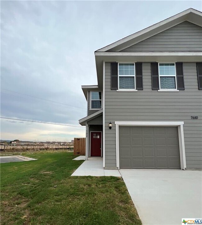 Building Photo - 7610 Gramercy Wy