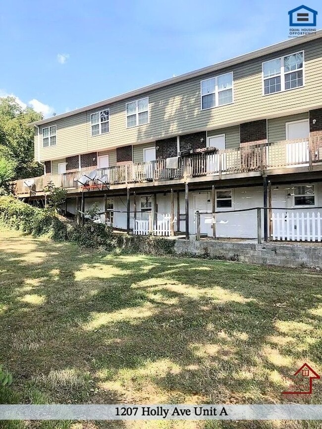 Foto del edificio - 1207 Holly Ave