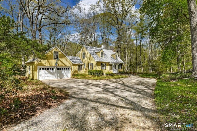 Foto del edificio - 792 Smith Ridge Rd