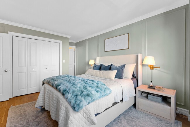 Photo - 2930 N Sheridan Rd Apartment