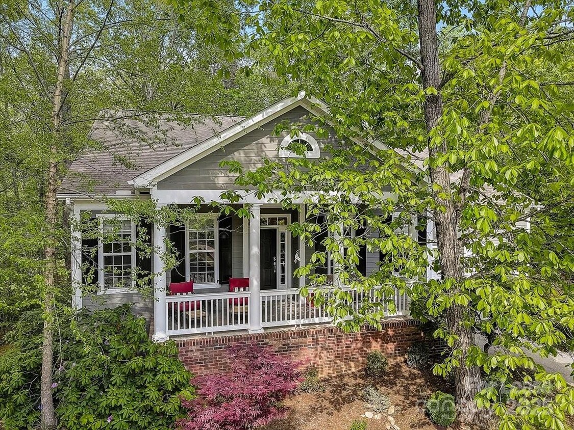 Primary Photo - 46 Caddis Ct