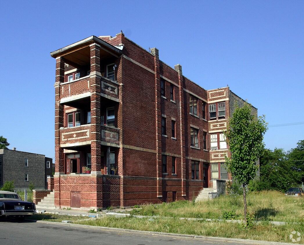 1320 S Kedvale Ave, Chicago, IL 60623 Apartments in Chicago, IL