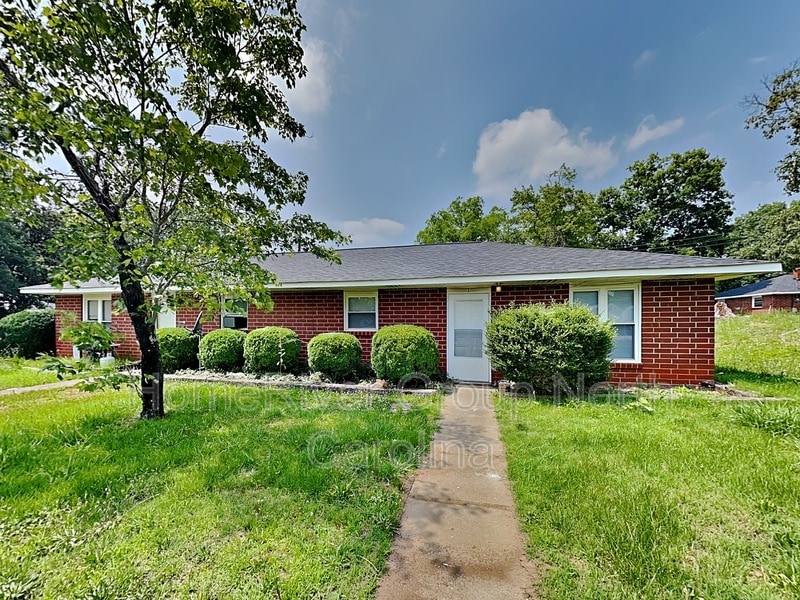 804 Pineland Ave, Madison, NC 27025 House Rental in Madison, NC