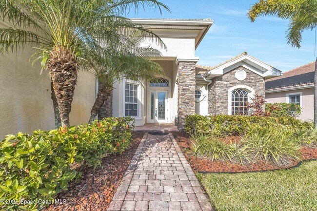 Foto del edificio - 6565 Arroyo Dr