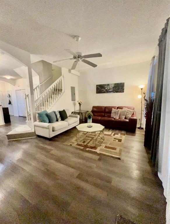 Building Photo - 1207 S Beach Cir